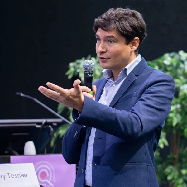 Grégory Tesnier Chargé de cours HES à la Haute école de gestion de Genève & journaliste.